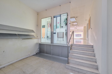 Locales-Venta-Sant Just Desvern-1723251-Foto-12-Carrousel