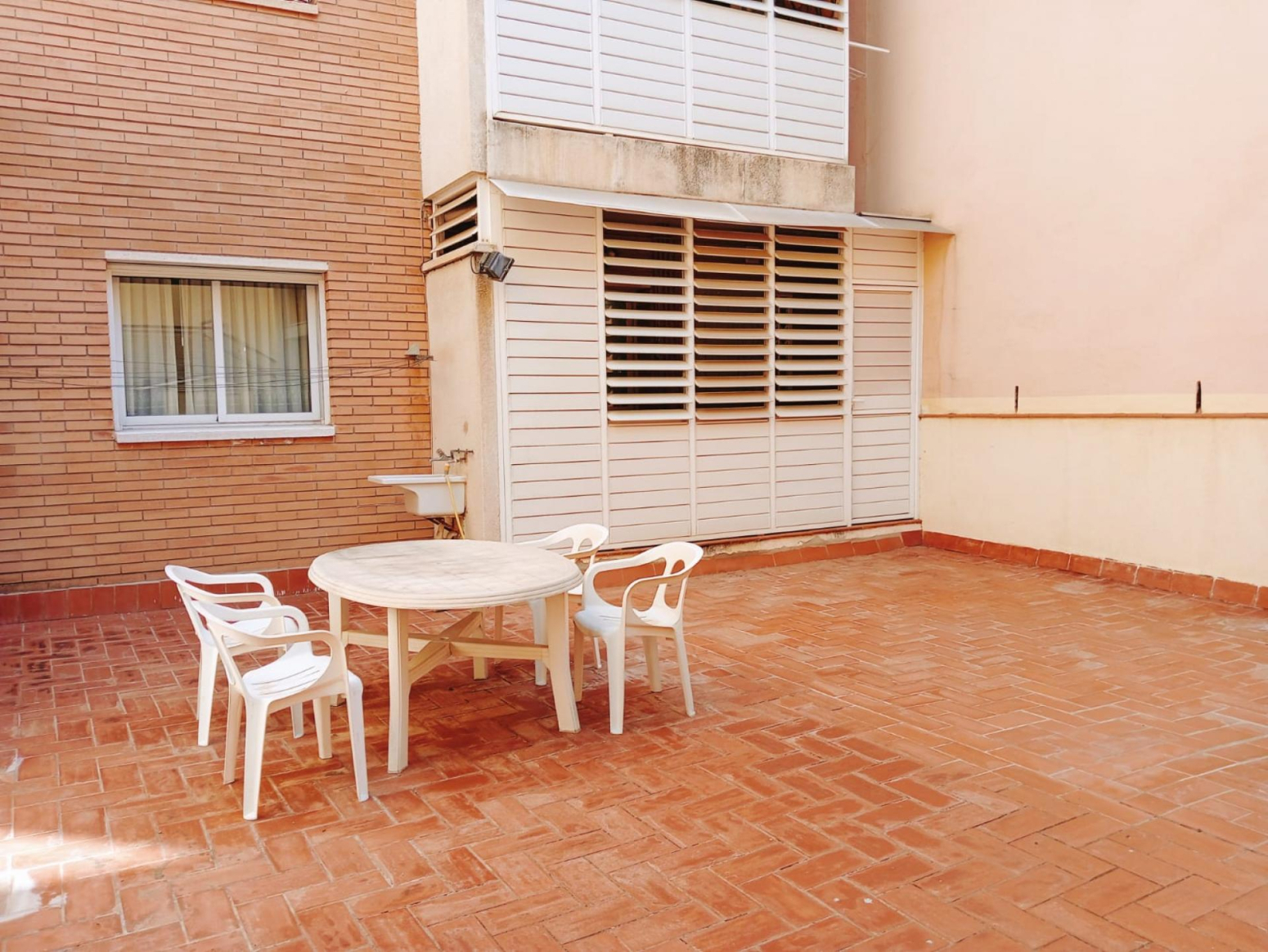 Pisos-Venta-LÂ´Hospitalet de Llobregat-1431533-Foto-3