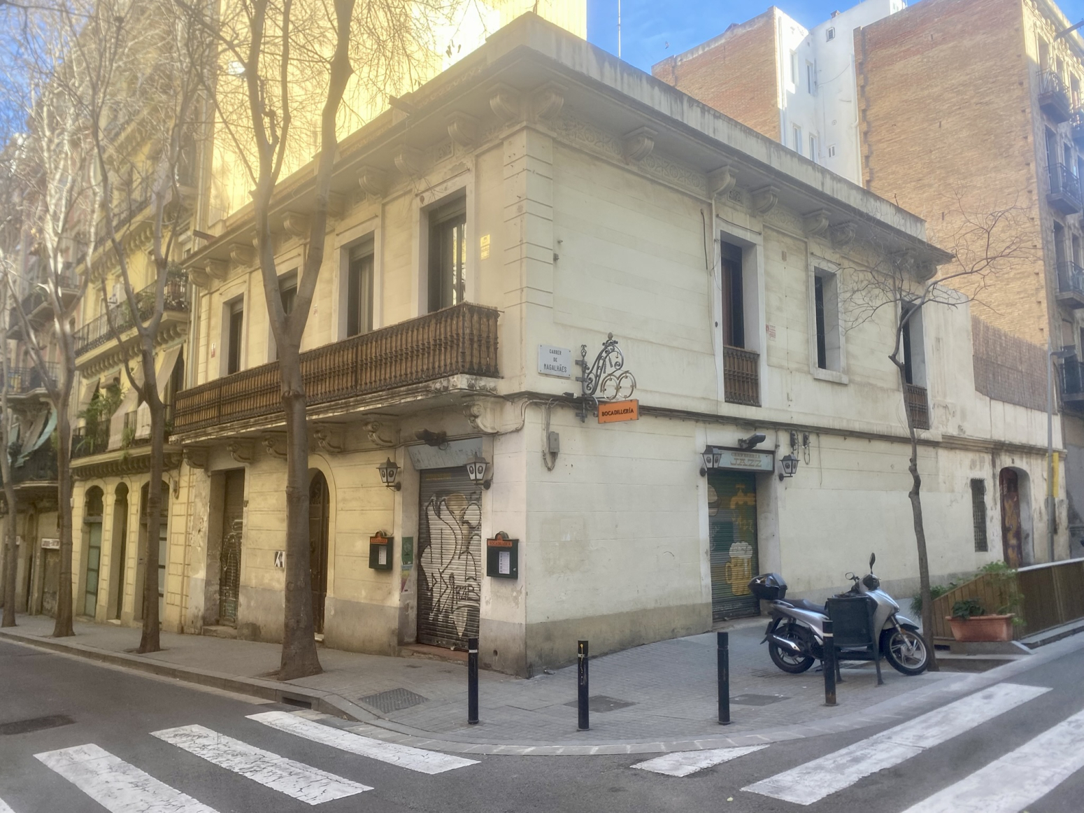 Edificios-Venta-Barcelona-1559899-Foto-3