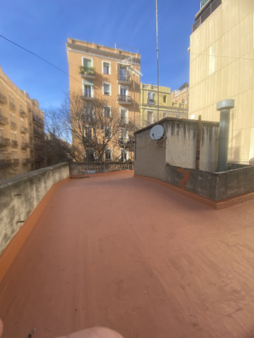 Edificios-Venta-Barcelona-1721546-Foto-15-Carrousel