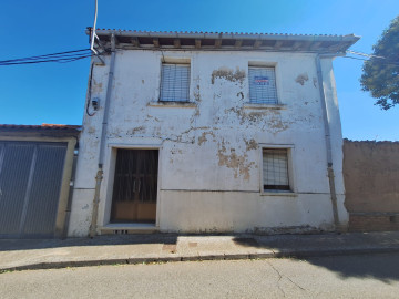 Casas o chalets-Venta-SahagÃºn-1411960-Foto-0-Carrousel