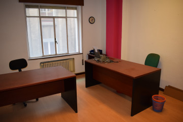 Oficinas-Alquiler-Santander-1022605-Foto-1-Carrousel