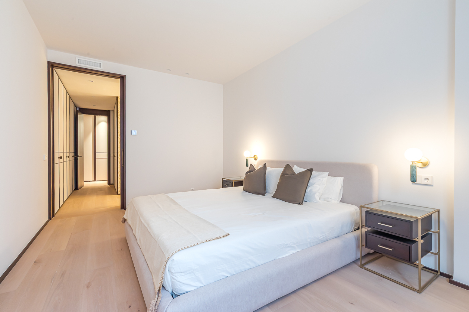 Exclusiva vivienda de 285 m² completamente reformada