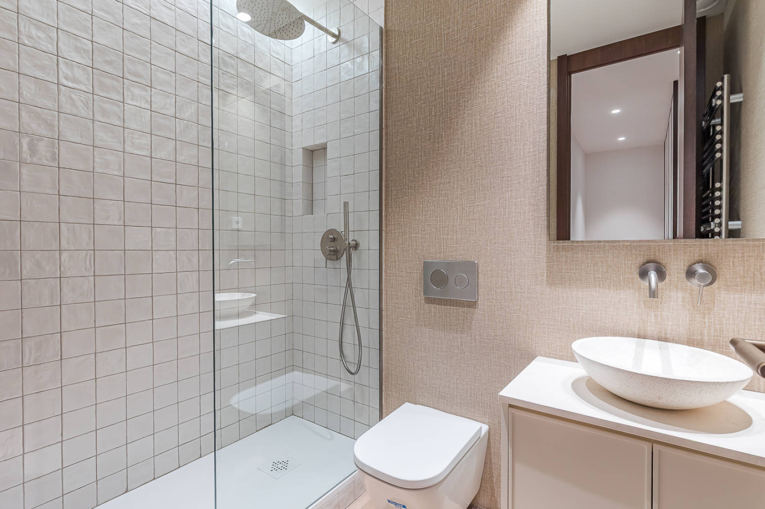 Exclusiva vivienda de 285 m² completamente reformada