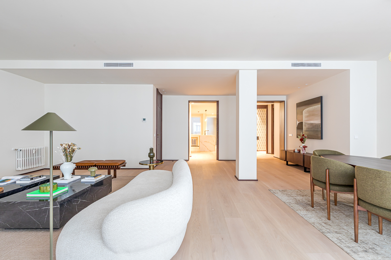 Exclusiva vivienda de 285 m² completamente reformada