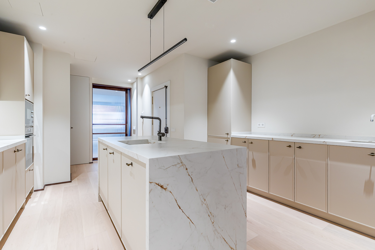Exclusiva vivienda de 285 m² completamente reformada
