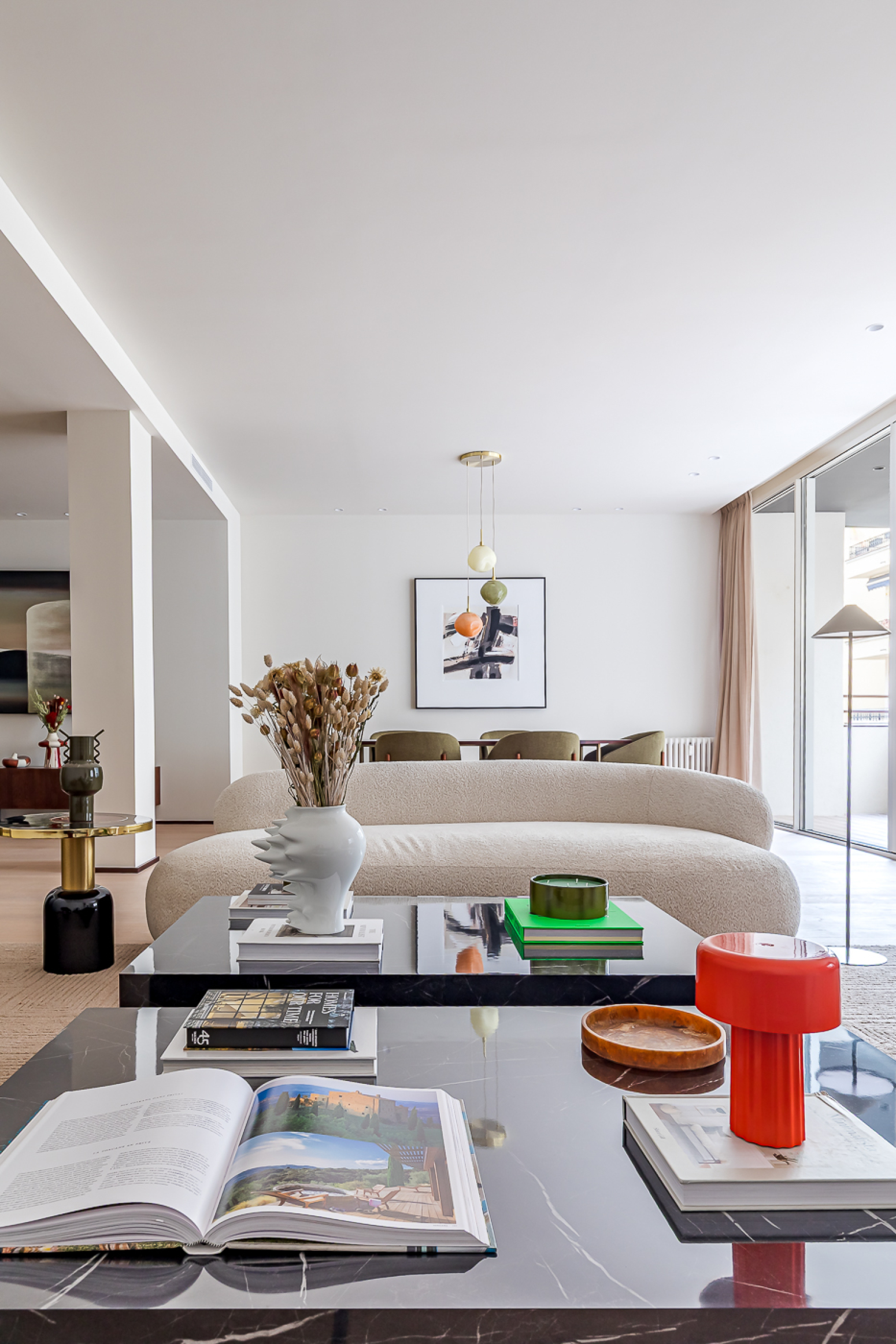 Exclusiva vivienda de 285 m² completamente reformada