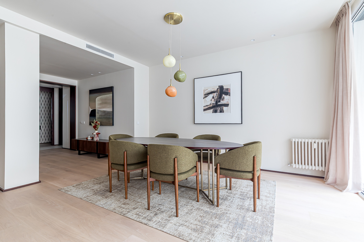 Exclusiva vivienda de 285 m² completamente reformada