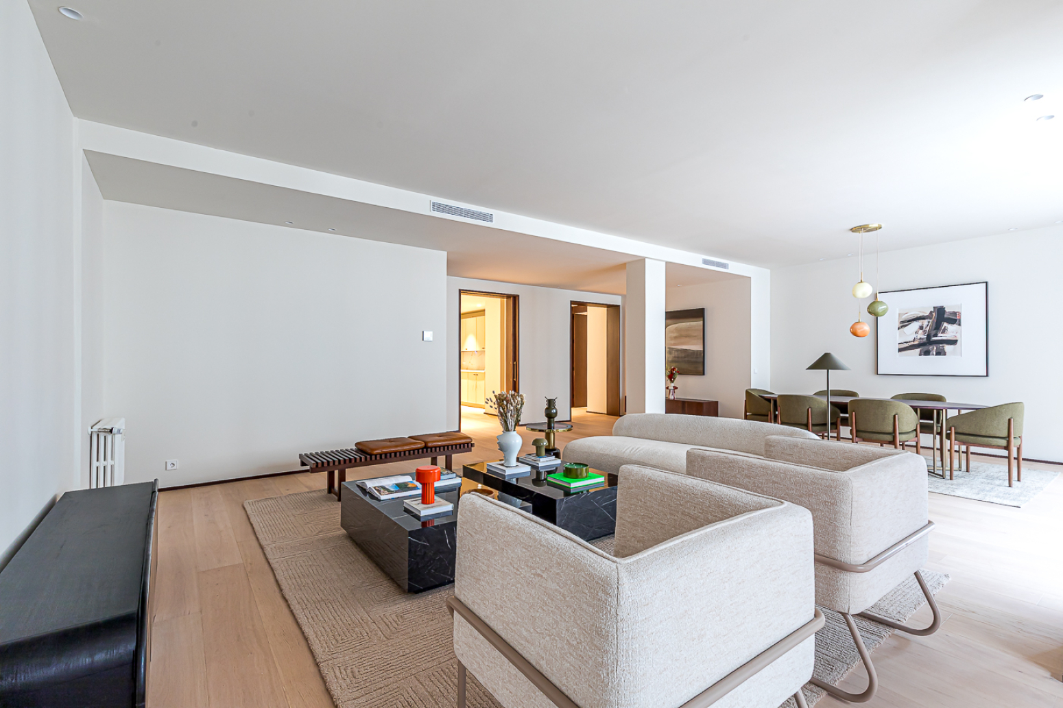 Exclusiva vivienda de 285 m² completamente reformada
