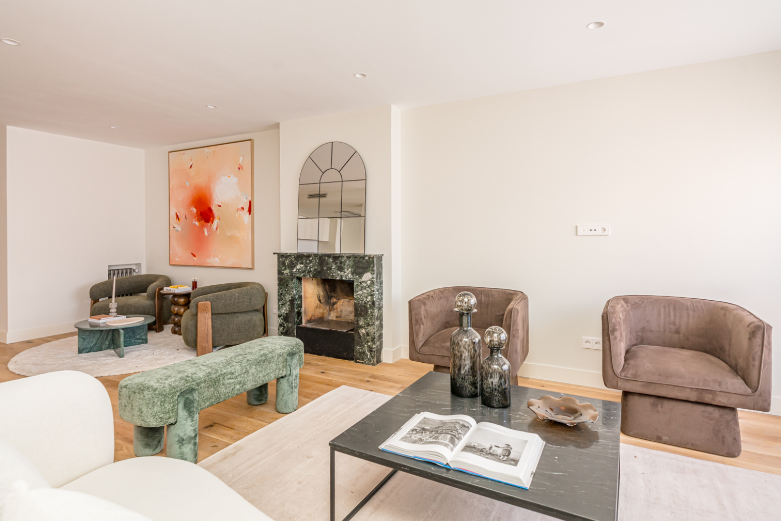 Amplia vivienda reformada de 278 m² con garaje y trastero