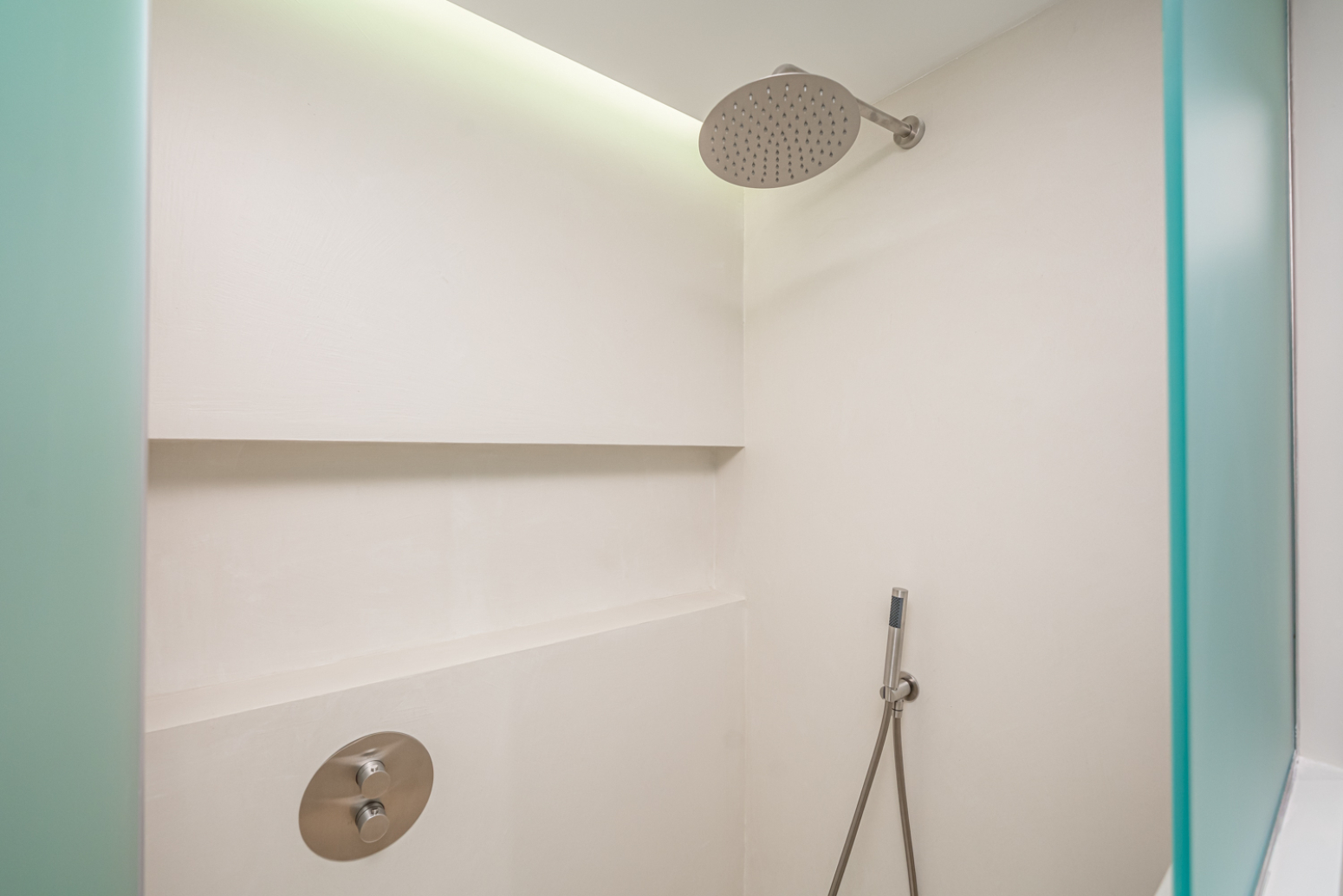 Amplia vivienda reformada de 278 m² con garaje y trastero