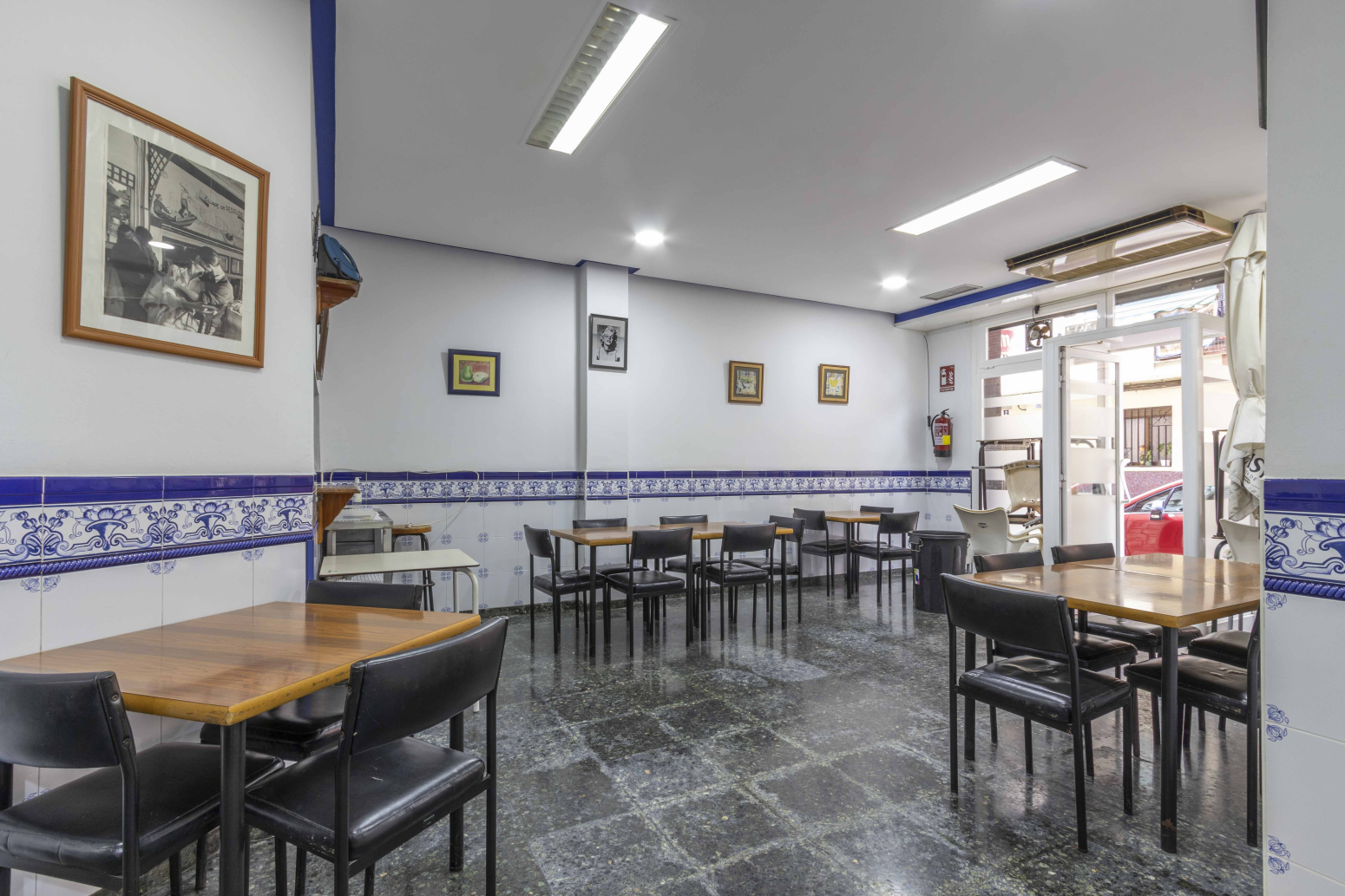 Negocios-Venta-Tavernes Blanques-1503708-Foto-1