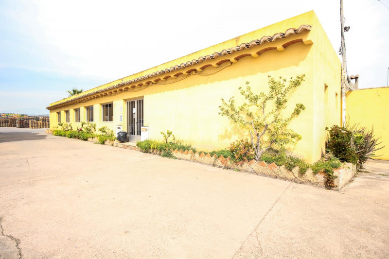 Naves-Venta-La Llosa-1037041-Foto-13