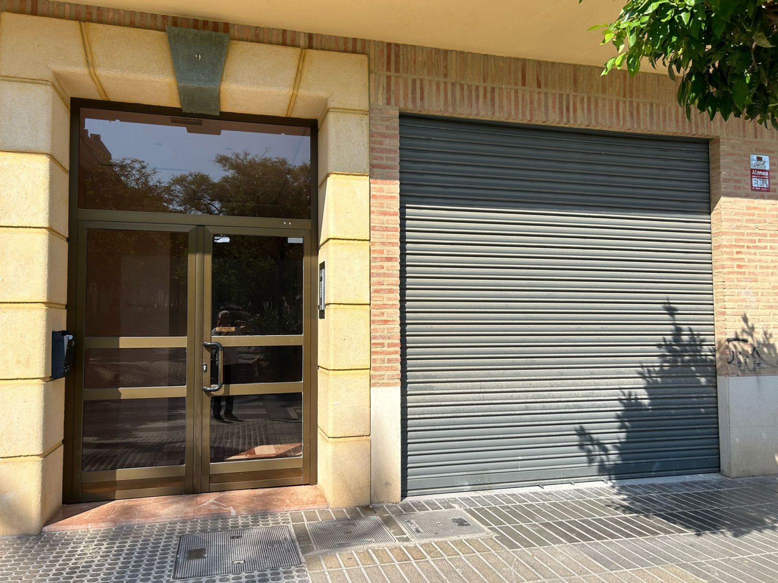 Locales-Alquiler-Torrent-2064042-Foto-2