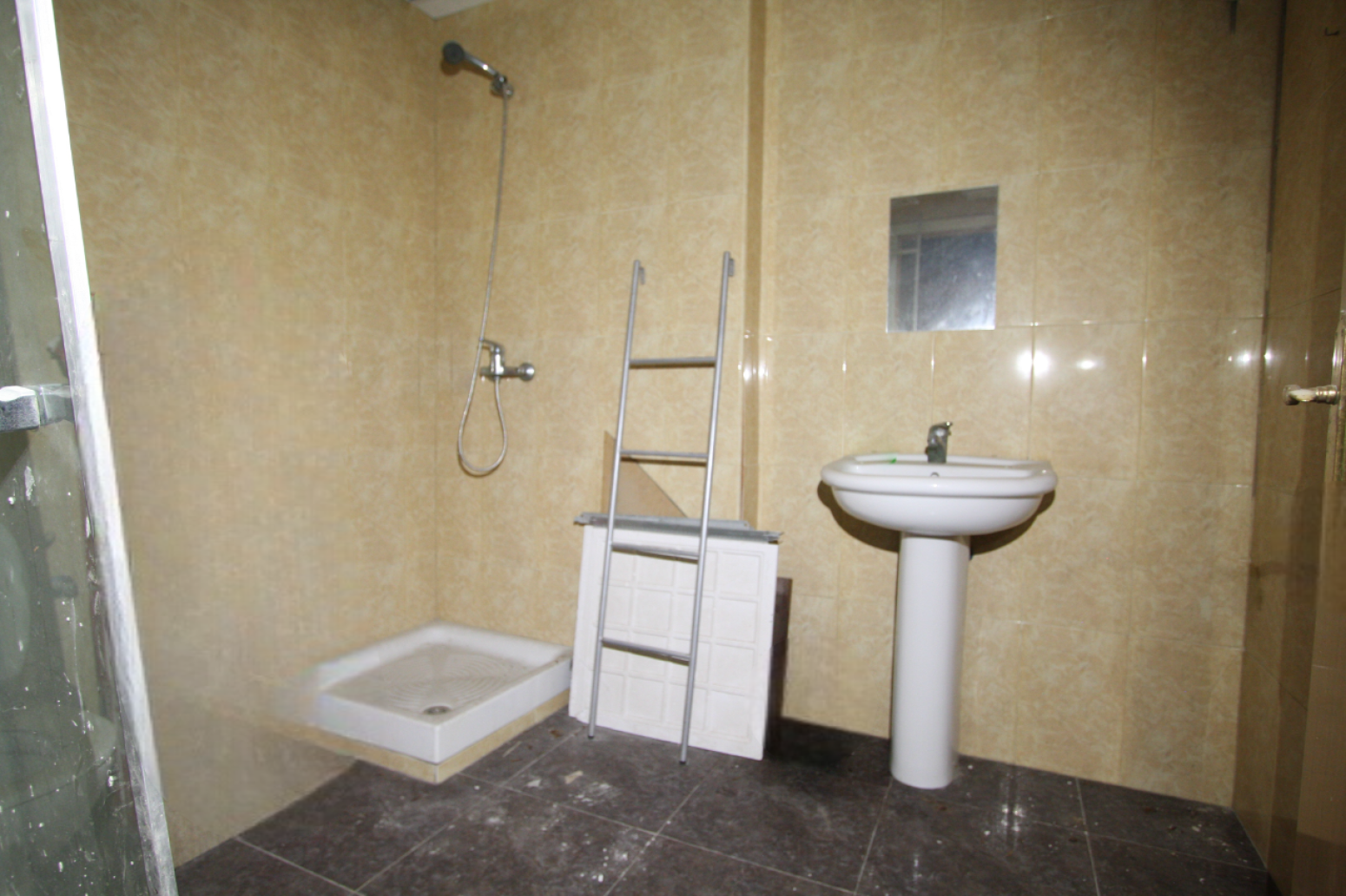 Locales-Venta-Alaquas-1403314-Foto-6