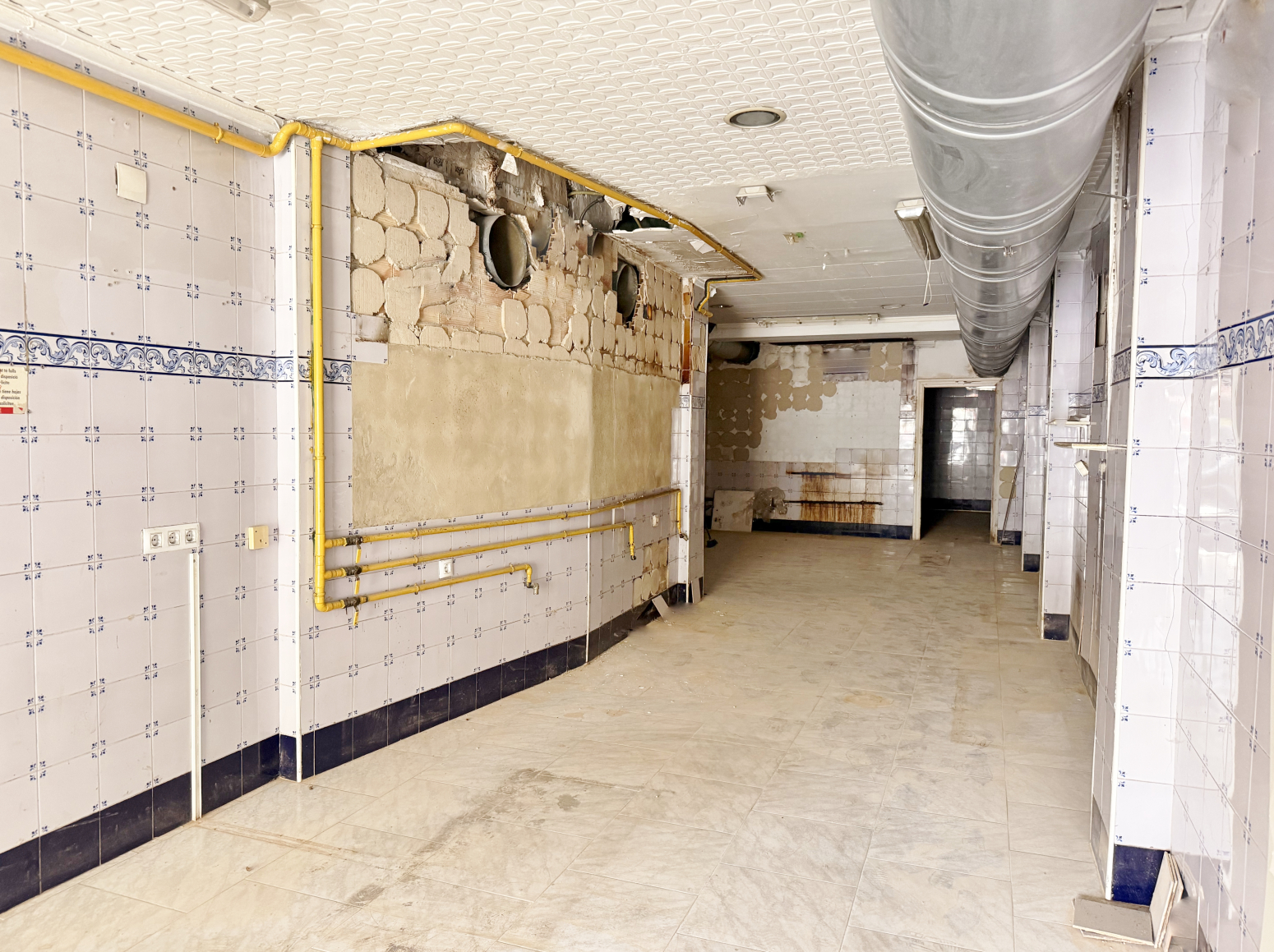 Locales-Venta-Manises-2364897-Foto-12