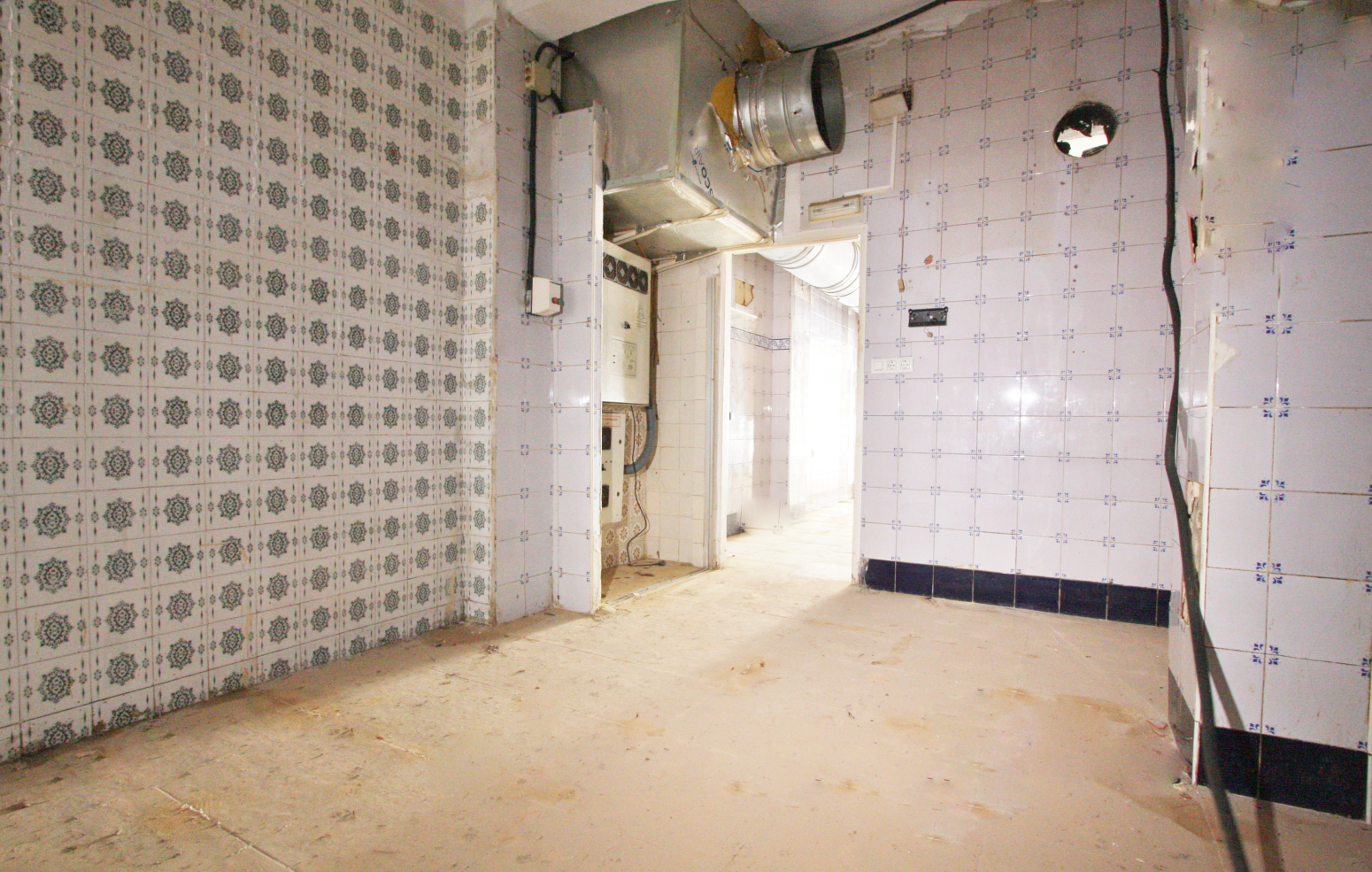 Locales-Venta-Manises-2364897-Foto-9