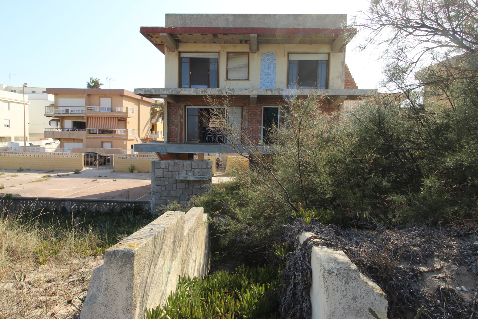 Casas o chalets for sale in Mareny De Les Barraquetes