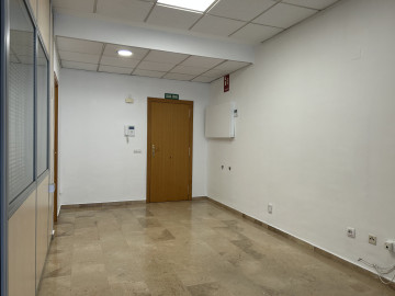 <br />
<b>Deprecated</b>: Function utf8_encode() is deprecated in <b>/var/www/vhosts/inmobiliariatomasmunoz.com/httpdocs/ficha-inmueble.php</b> on line <b>278</b><br />
Oficinas-Alquiler-Torrent-2242518-Foto-2-Carrousel