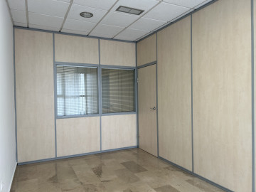 <br />
<b>Deprecated</b>: Function utf8_encode() is deprecated in <b>/var/www/vhosts/inmobiliariatomasmunoz.com/httpdocs/ficha-inmueble.php</b> on line <b>278</b><br />
Oficinas-Alquiler-Torrent-2242518-Foto-7-Carrousel