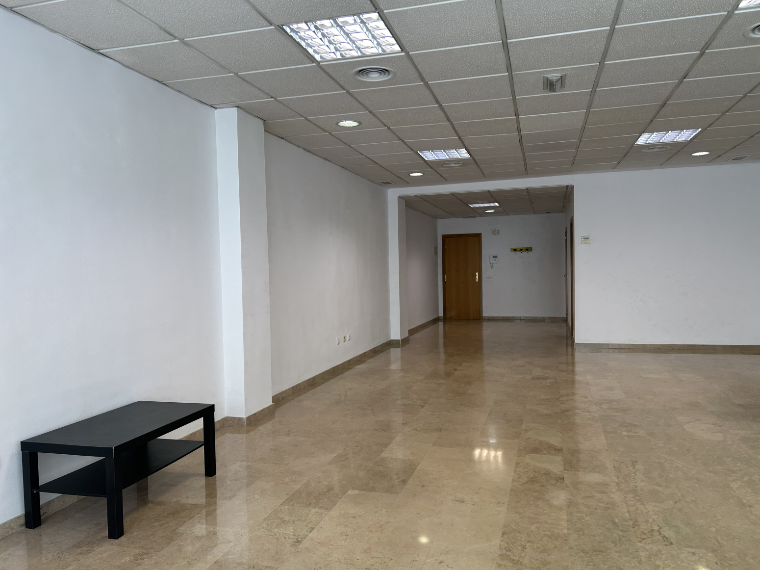 <br />
<b>Deprecated</b>:  Function utf8_encode() is deprecated in <b>/var/www/vhosts/inmobiliariatomasmunoz.com/httpdocs/ficha-inmueble.php</b> on line <b>218</b><br />
Oficinas-Alquiler-Torrent-2355327-Foto-10