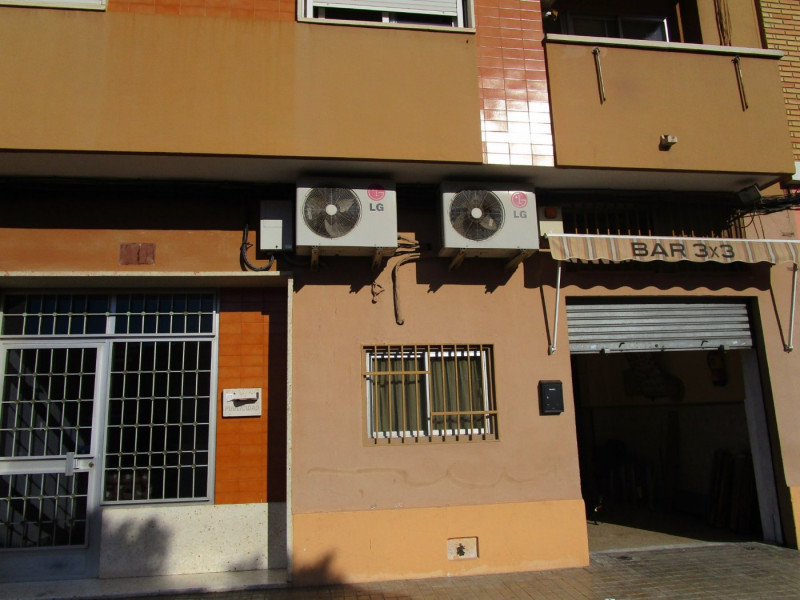 Locales-Venta-Meliana-895429-Foto-1