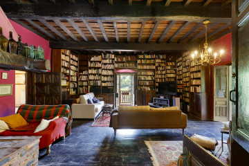 Salón con libreria 