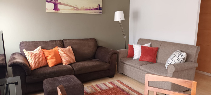Exterior, reformado con mucho gusto y �junto al Parque Pericones y Avda Llano!