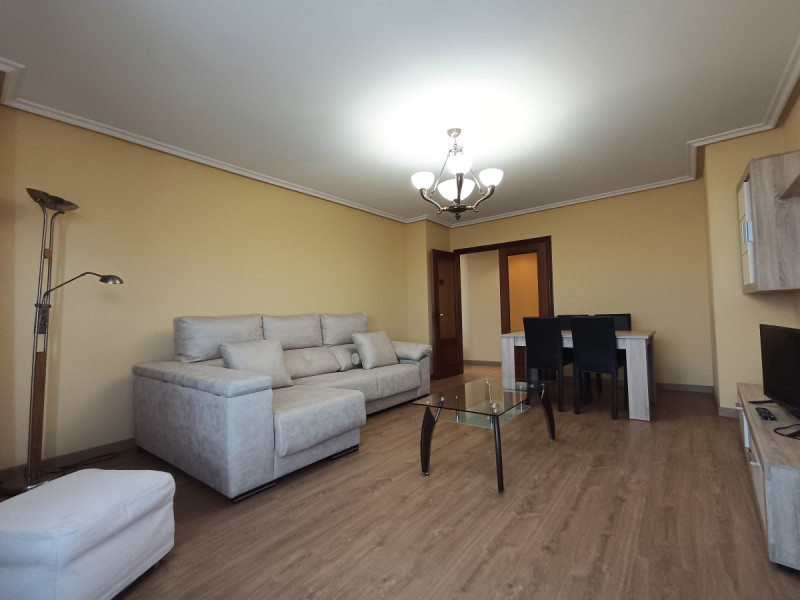 Alquiler vivienda zona Laviada con garaje y trastero
