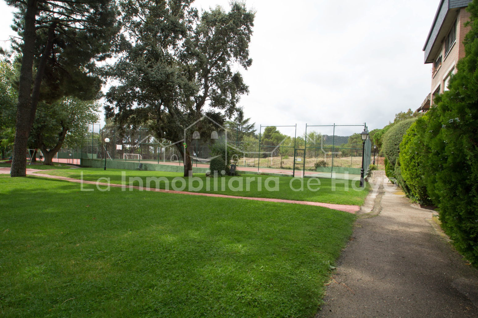 Pisos-Venta-Hoyo de Manzanares-2331135-Foto-34