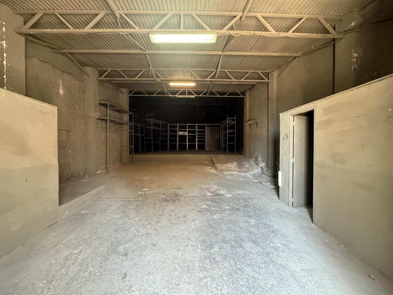 Locales-Alquiler-Hoyo de Manzanares-2354351-Foto-2