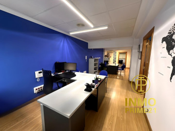 Oficinas-Venta-Torrelavega-1005667-Foto-2-Carrousel