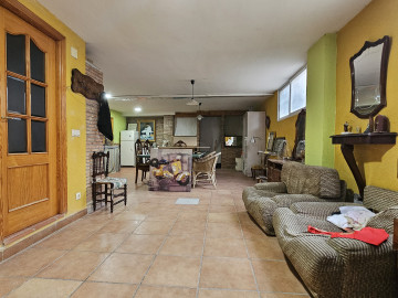 Locales-Venta-Borriol-1722735-Foto-9-Carrousel