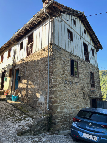 Casas o chalets-Venta-Cabezón de Liébana-1037977