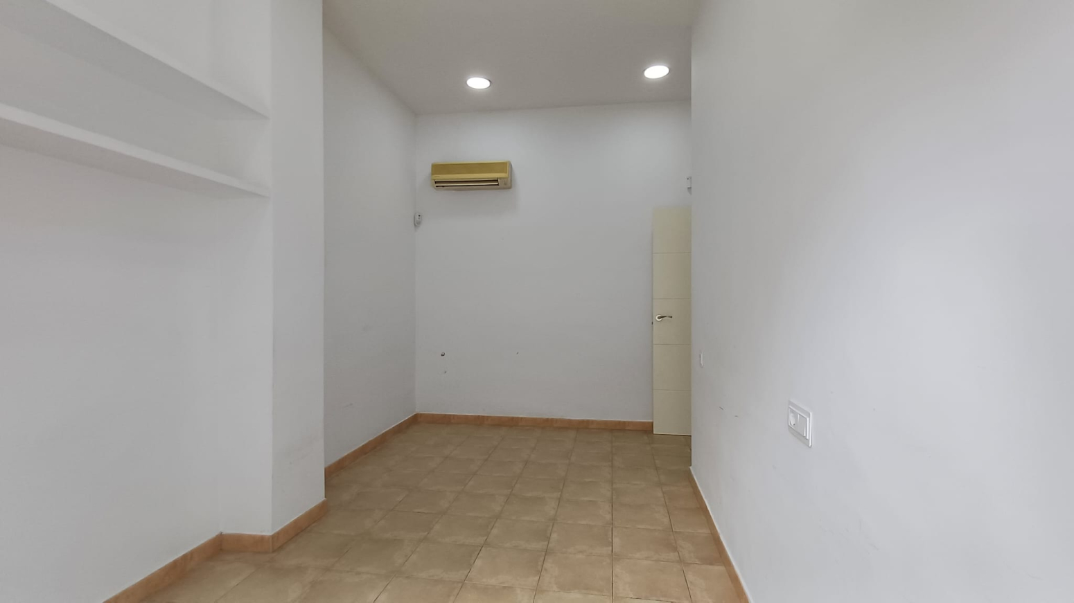 Locales-Alquiler-Valencia-1723177-Foto-9
