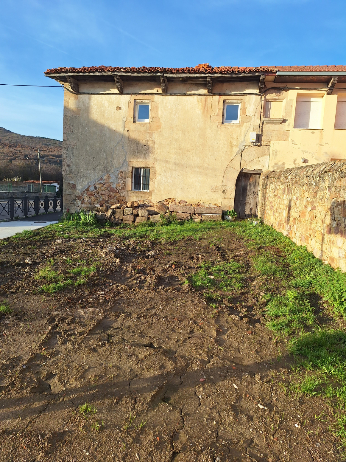 Casas o chalets-Venta-Barruelo de SantullÃ¡n-1060153-Foto-1