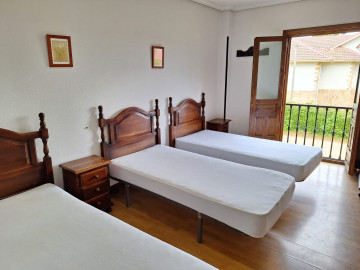 Casas o chalets-Venta-Aguilar de Campoo-1092576-Foto-11-Carrousel