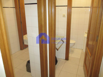 Locales-Venta-Oviedo-1051286-Foto-12-Carrousel