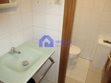 Locales-Venta-Oviedo-1051286-Foto-10-Carrousel