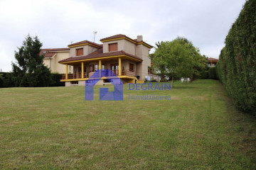 Casas o chalets-Venta-Oviedo-1051361-Foto-1-Carrousel