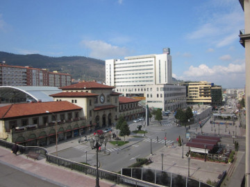 Locales-Alquiler-Oviedo-1051426-Foto-16-Carrousel