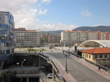 Locales-Alquiler-Oviedo-1051426-Foto-18-Carrousel