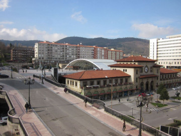 Locales-Alquiler-Oviedo-1051426-Foto-17-Carrousel