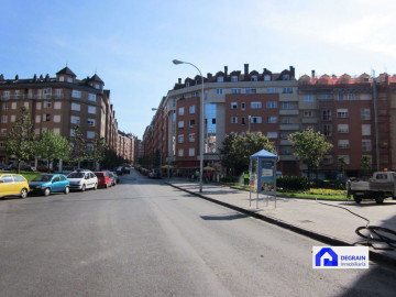 Locales-Alquiler-Oviedo-1051465-Foto-11-Carrousel