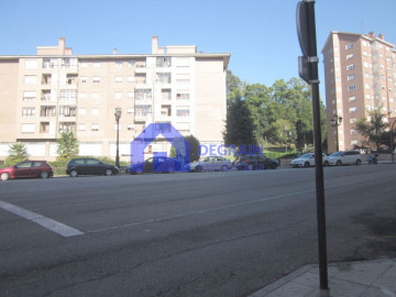 Locales-Alquiler-Oviedo-1051478-Foto-6-Carrousel