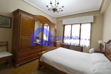 Pisos-Venta-Oviedo-1051511-Foto-1-Carrousel