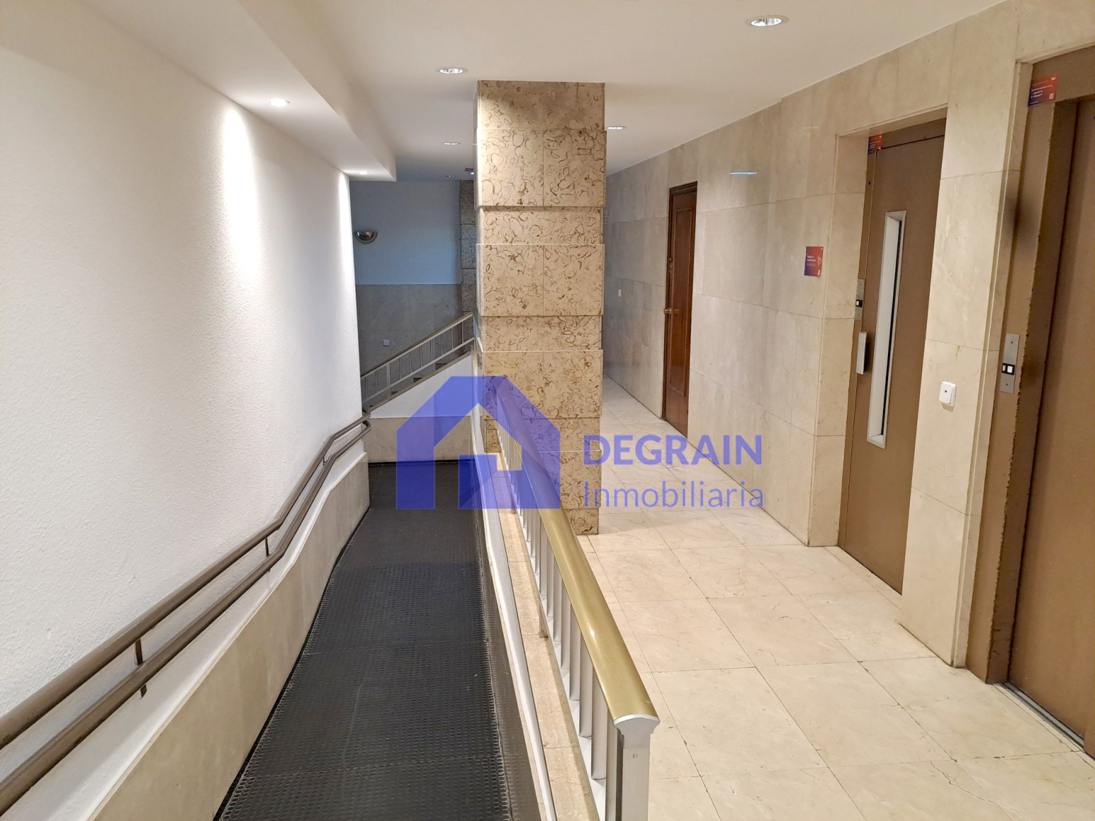 Oficinas-Venta-Oviedo-1051535-Foto-26