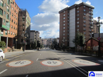 Locales-Alquiler-Oviedo-1051562-Foto-2-Carrousel