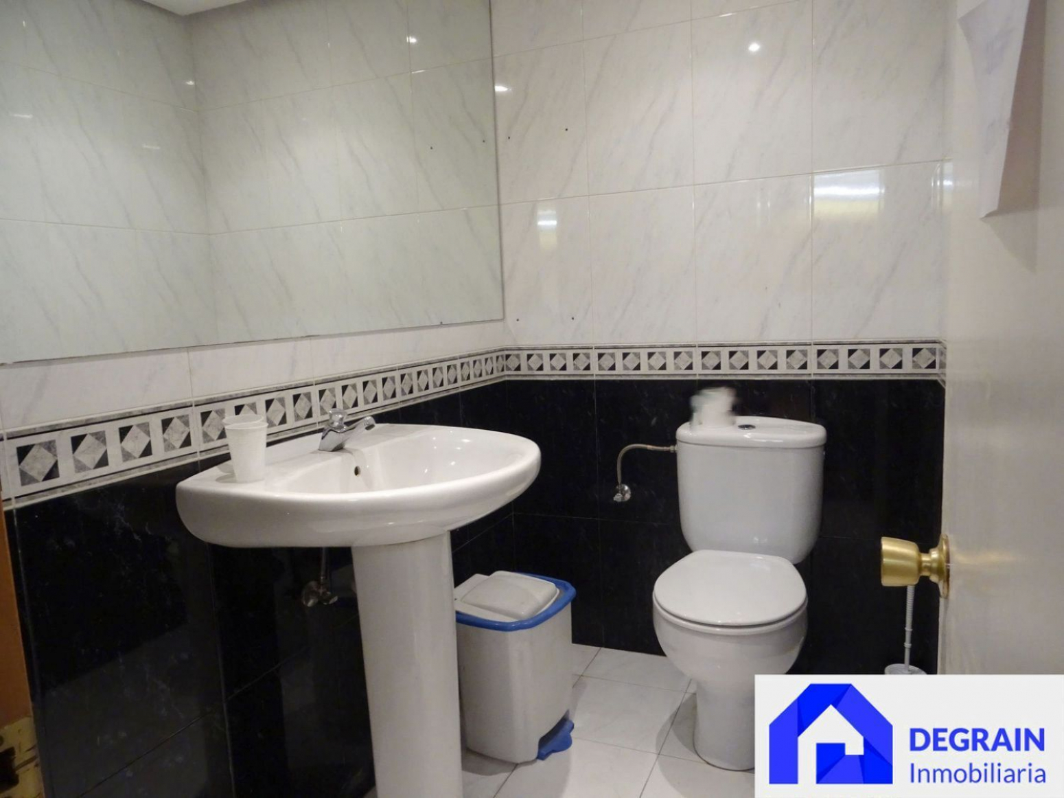 Locales-Venta-Oviedo-1051584-Foto-12