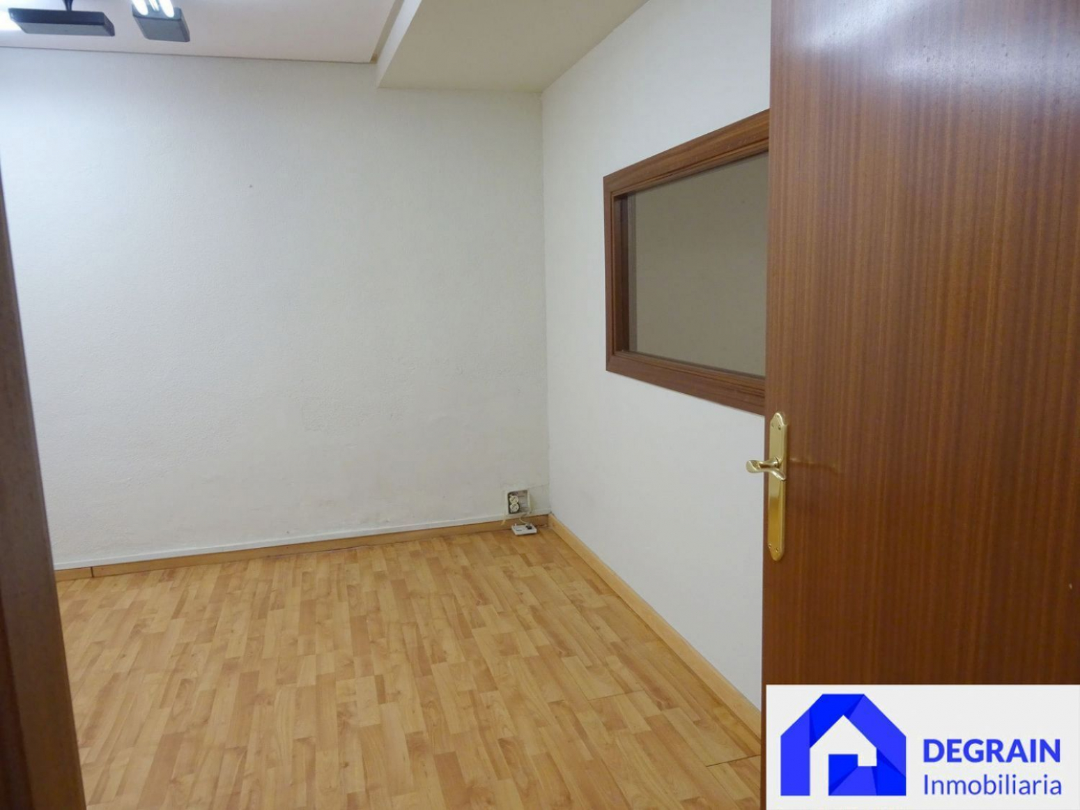 Locales-Venta-Oviedo-1051584-Foto-8